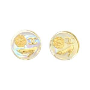 CHANEL White Earrings